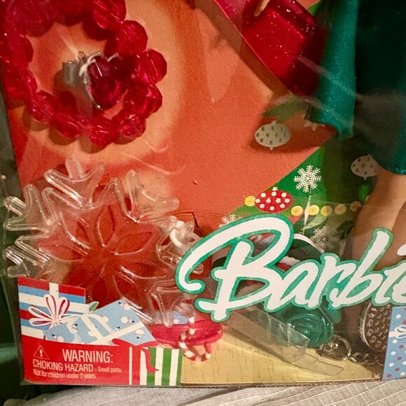 Vtg 2005 Barbie Doll Happy Holiday Wishes Gift Set Christmas Mattel NRFB G8540 - Picture 3 of 7